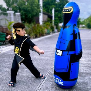 ready-punch-pose-for-heavy-nobi
