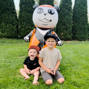relaxing-with-panda-punching-bag-play-experience