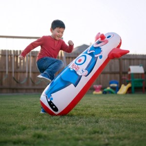 garden-exercise-with-inflatable-clown-kids-bop-bag